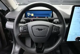 Ford Mustang Mach-E 2023 Premium 4dr SUV