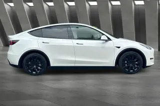 Tesla Model Y 2021 AWD Largo Alcance 4dr Crossover