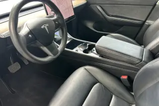 Tesla Model Y 2021 AWD Largo Alcance 4dr Crossover
