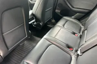 Tesla Model Y 2021 AWD Largo Alcance 4dr Crossover