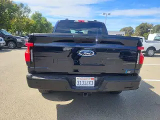 Ford F-150 Lightning 2023 AWD XLT 4dr SuperCrew 5.5 ft. SB