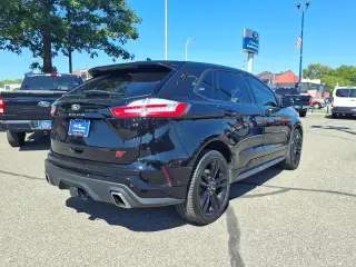 Ford Edge 2024 AWD ST 4dr Crossover