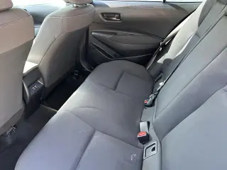 Toyota Corolla 2023 LE Sedán 4 puertas