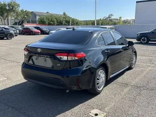 Toyota Corolla 2023 LE Sedán 4 puertas