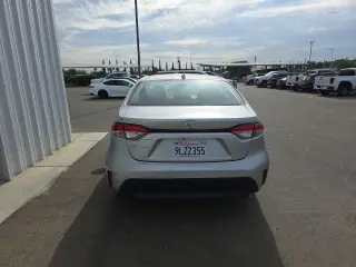 Toyota Corolla 2024 LE 4dr Sedán