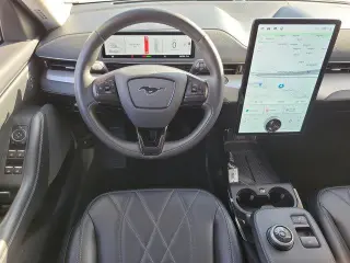 Ford Mustang Mach-E 2021 Select 4dr SUV