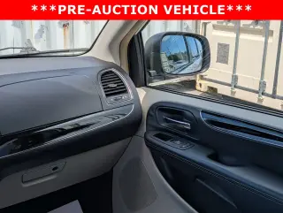 Chrysler Town and Country 2014 Touring-L 4dr Mini-Van