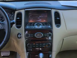 INFINITI QX50 2017 4dr Crossover