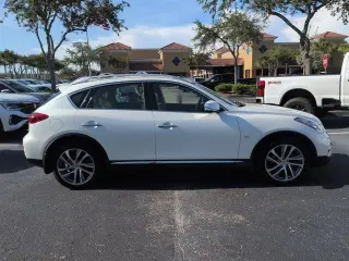 INFINITI QX50 2017 4dr Crossover