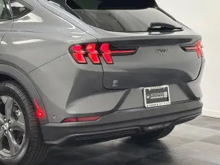 Ford Mustang Mach-E 2023 AWD Select 4dr SUV