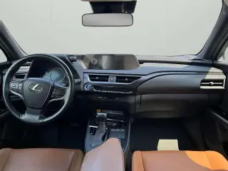 Lexus UX 250h 2021 AWD 4dr Crossover
