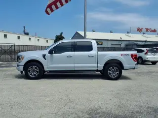 Ford F-150 2021 4x4 XL 4dr SuperCrew 5.5 ft. SB