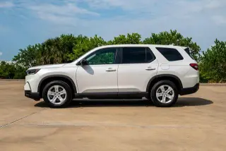 Honda Pilot 2023 LX 4dr SUV