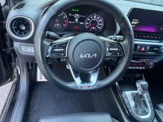 Kia Forte 2023 GT-Line 4dr Sedán