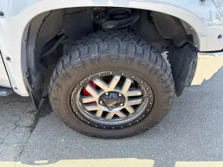 Toyota Tundra 2019 4x4 SR5 4dr CrewMax Cabina Pickup SB (5.7L V8 FFV)