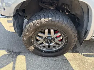 Toyota Tundra 2019 4x4 SR5 4dr CrewMax Cabina Pickup SB (5.7L V8 FFV)