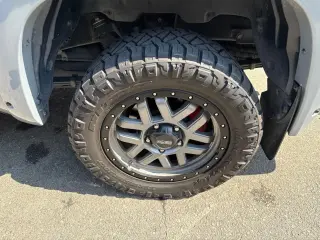 Toyota Tundra 2019 4x4 SR5 4dr CrewMax Cabina Pickup SB (5.7L V8 FFV)