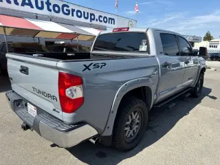 Toyota Tundra 2019 4x4 SR5 4dr CrewMax Cabina Pickup SB (5.7L V8 FFV)