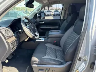 Toyota Tundra 2019 4x4 SR5 4dr CrewMax Cabina Pickup SB (5.7L V8 FFV)