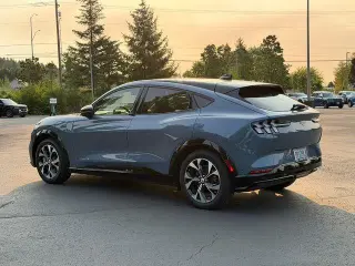Ford Mustang Mach-E 2023 Premium 4dr SUV