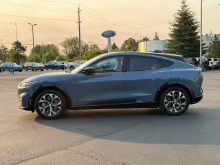 Ford Mustang Mach-E 2023 Premium 4dr SUV