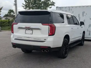 GMC Yukon XL 2021 4x4 Denali 4dr SUV