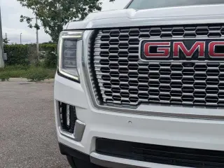 GMC Yukon XL 2021 4x4 Denali 4dr SUV