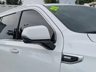 GMC Yukon XL 2021 4x4 Denali 4dr SUV