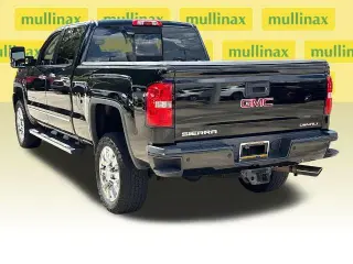 GMC Sierra 2500HD 2016 4x4 Denali 4dr Crew Cab SB