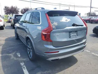 Volvo XC90 2019 Tracción total T6 Momentum 4dr SUV
