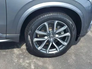 Volvo XC90 2019 Tracción total T6 Momentum 4dr SUV