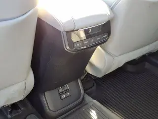 Toyota Highlander 2023 AWD LE 4dr SUV