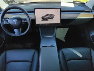 Tesla Model 3 2023 4dr Sedán