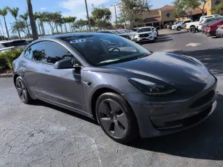 Tesla Model 3 2023 4dr Sedán