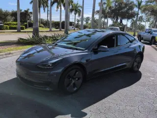 Tesla Model 3 2023 4dr Sedán