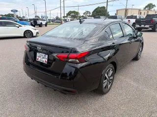 Nissan Versa 2025 SV Sedán de 4 puertas