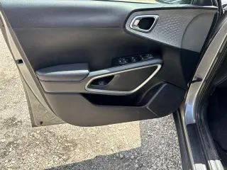Kia Soul 2024 LX 4 puertas Crossover