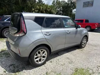 Kia Soul 2024 LX 4 puertas Crossover