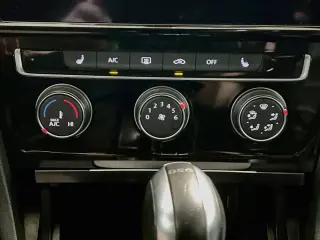 Volkswagen Golf GTI 2019 SE Sedán de 4 puertas 7A