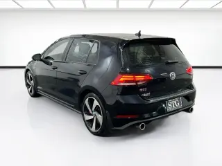 Volkswagen Golf GTI 2019 SE Sedán de 4 puertas 7A