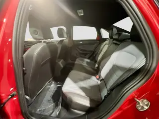 Volkswagen Jetta GLI 2025 Autobahn Sedán de 4 puertas 7A
