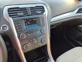 Ford Fusion Híbrido 2018 S Sedán 4 puertas
