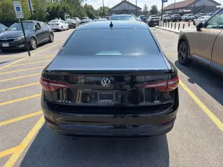Volkswagen Jetta 2024 SE 4dr Sedán