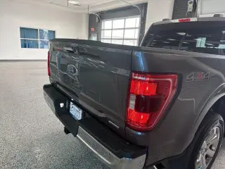 Ford F-150 2021 4x4 Platinum 4dr SuperCrew 5.5 ft. SB