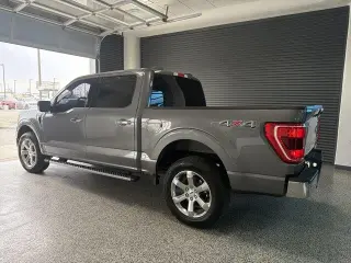 Ford F-150 2021 4x4 Platinum 4dr SuperCrew 5.5 ft. SB