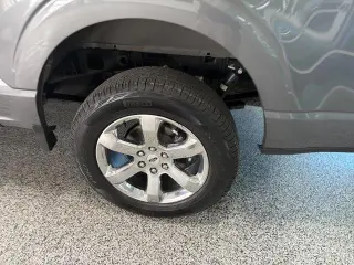 Ford F-150 2021 4x4 Platinum 4dr SuperCrew 5.5 ft. SB