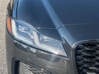Jaguar XF 2024 P250 R-Dynamic SE 4dr Sedán