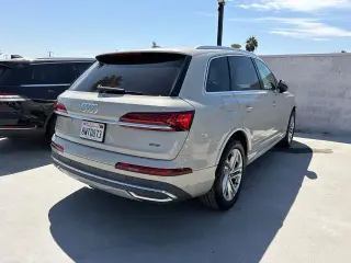 Audi Q7 2021 AWD quattro Premium Plus 45 TFSI 4dr SUV