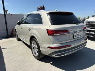 Audi Q7 2021 AWD quattro Premium Plus 45 TFSI 4dr SUV