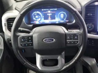 Ford F-150 Lightning 2023 AWD XLT 4dr SuperCrew 5.5 ft. SB